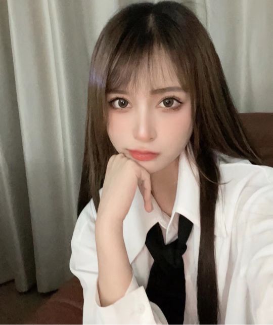 广州外围04日系甜美学妹