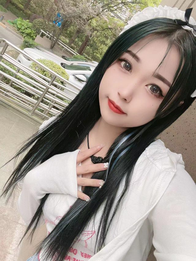 上海外围 06年刚下海的美少女