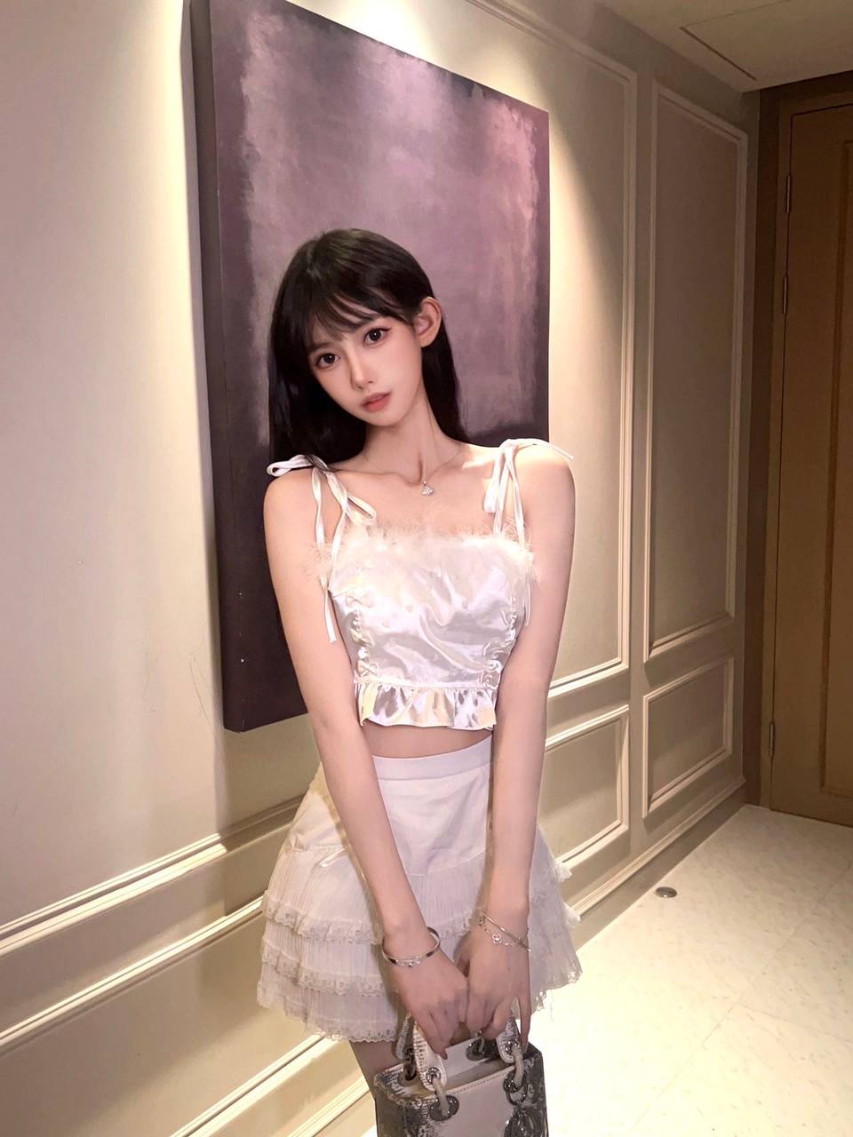 上海外围06纯天然清纯少女