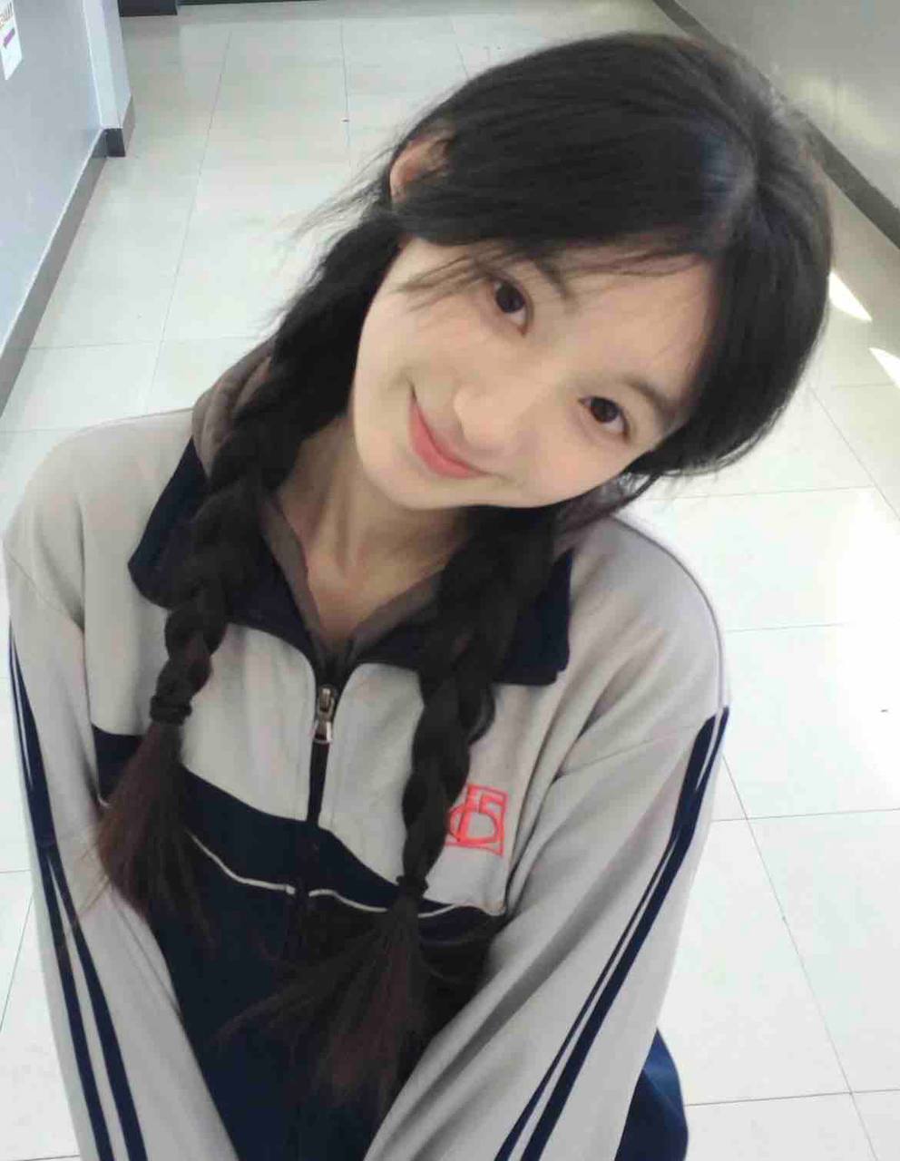 广州外围 高三党 南方女孩 娇小可爱