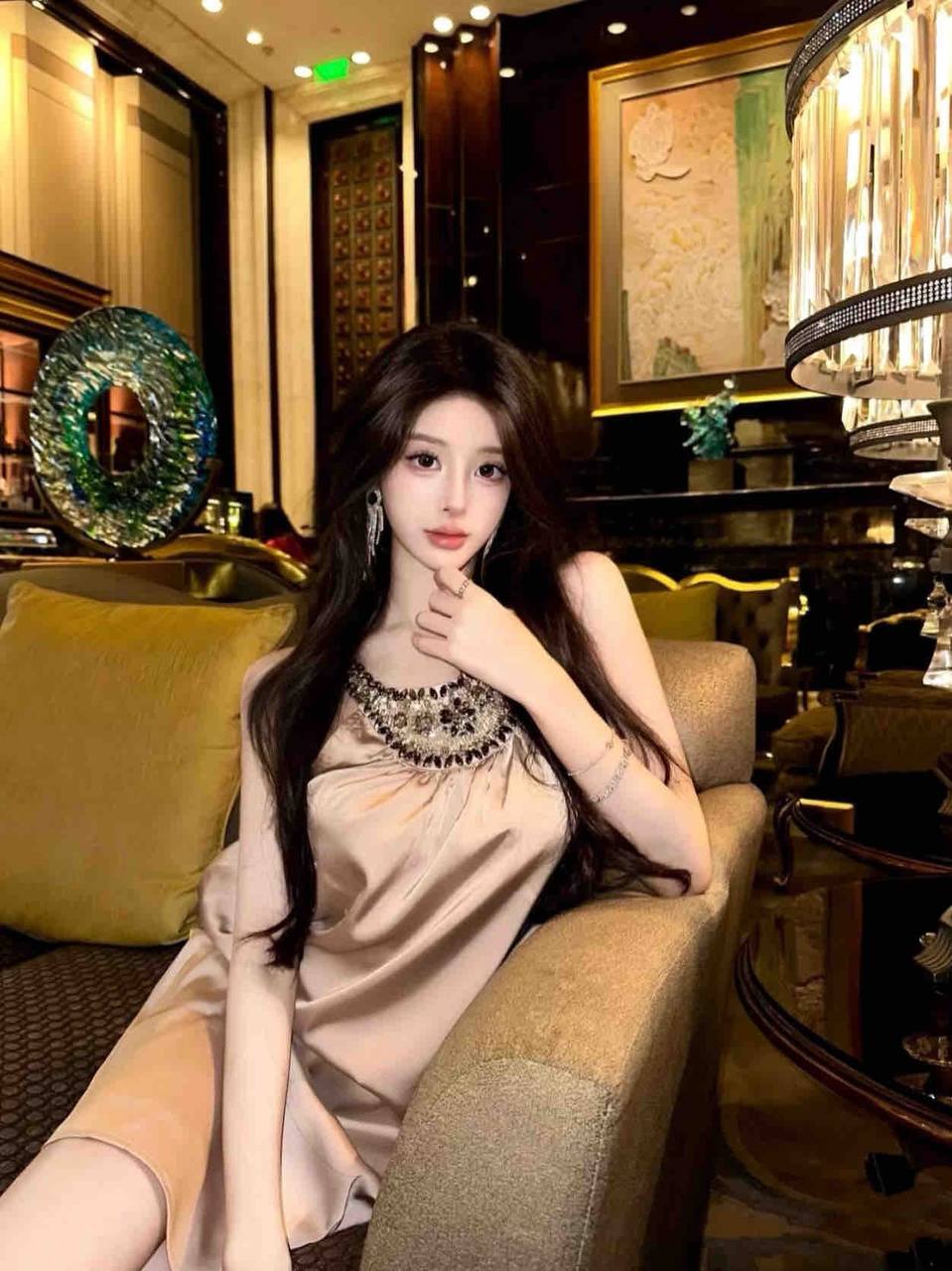 广州外围 校园风美少女 性格活泼青春感十足