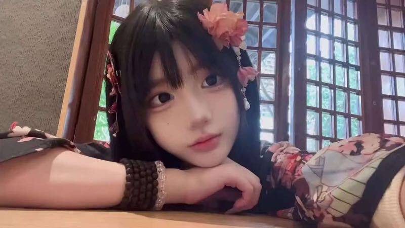 上海外围 二次元美少女 日系初恋高中生反差乖乖女