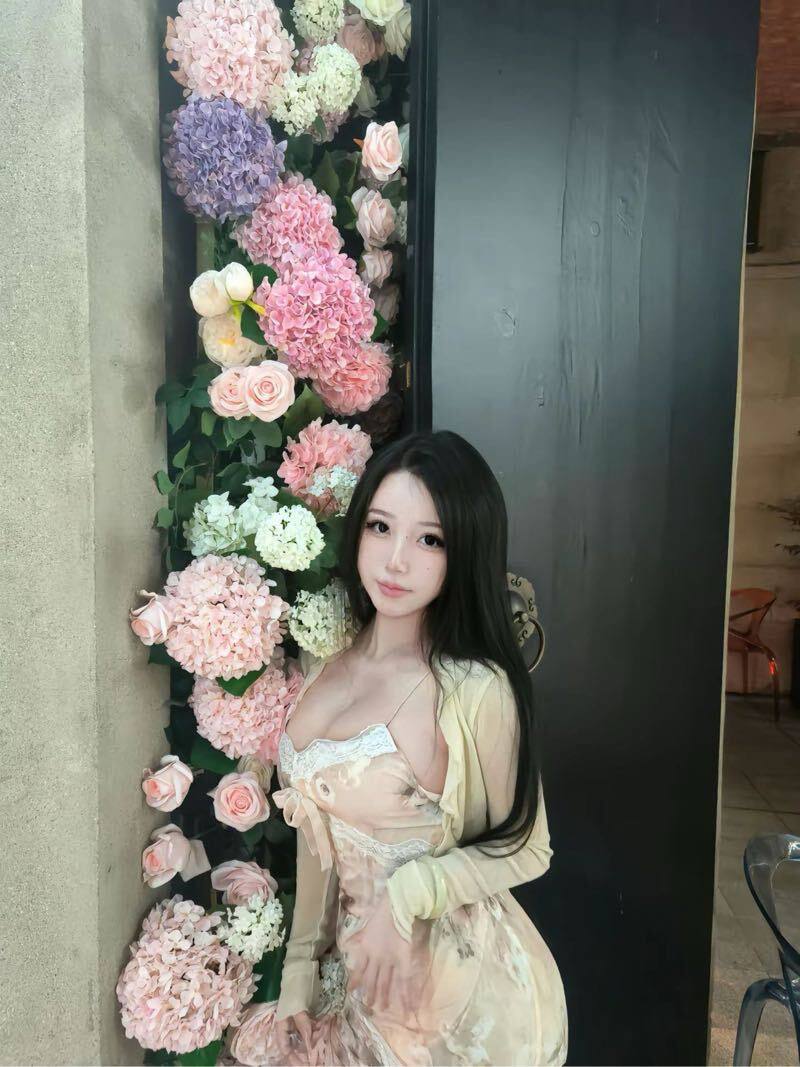 青岛外围 06极品白小纯 音乐学院学妹兼职