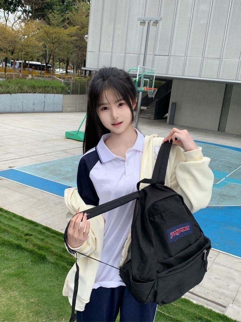 杭州外围 06在校生童颜巨乳甜美娃娃音