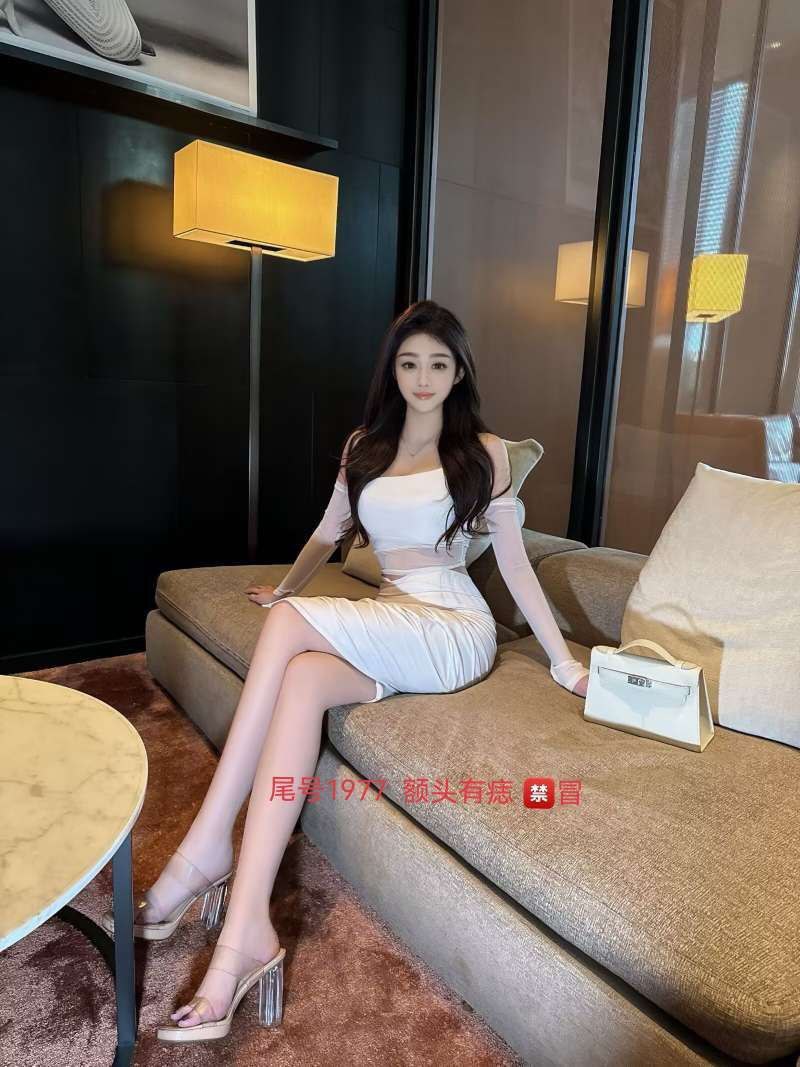 厦门外围 173极品御姐 超长筷子腿 甜美小酒窝