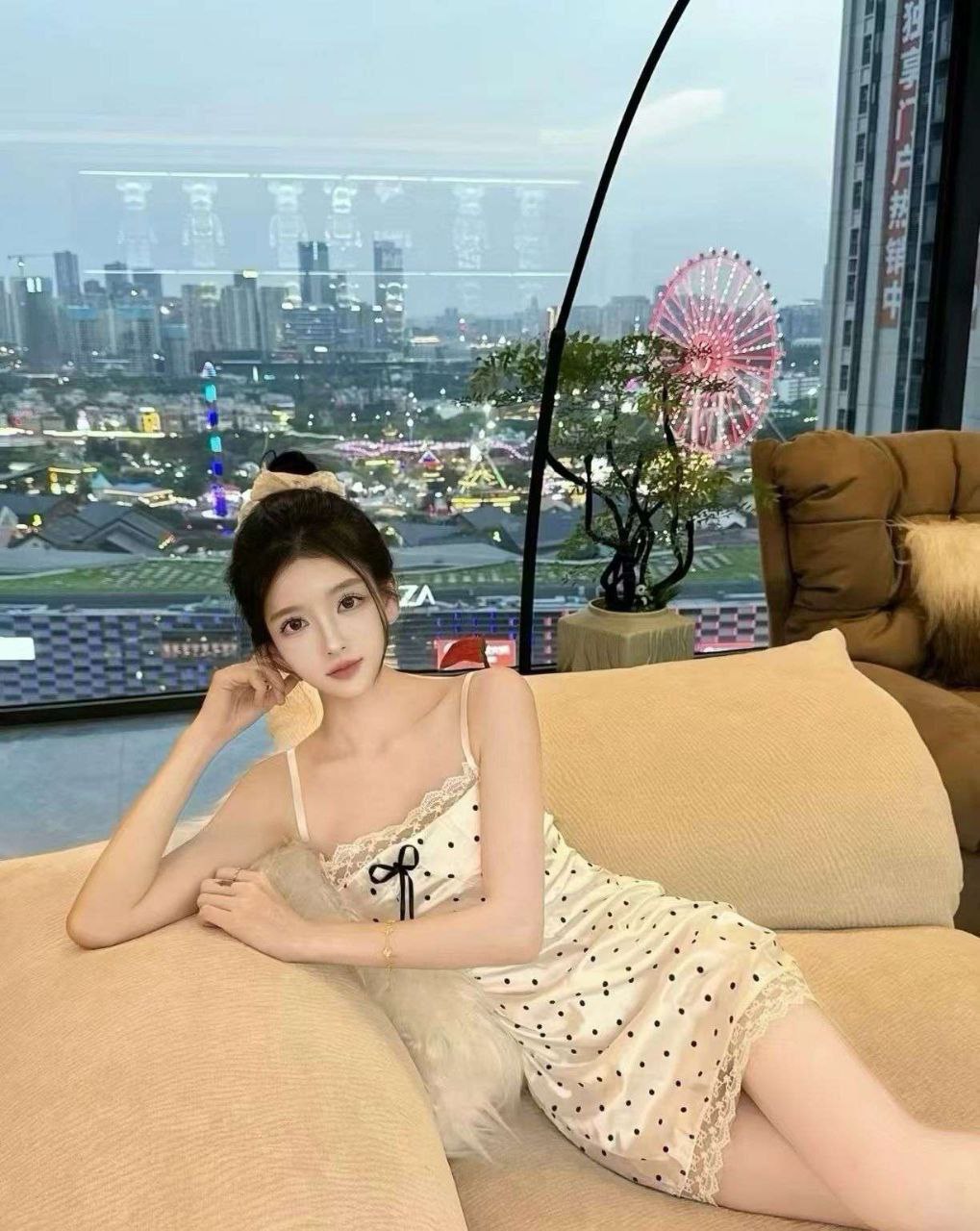 三亚外围 172/D 纯欲款 五官精致自然 青春活力