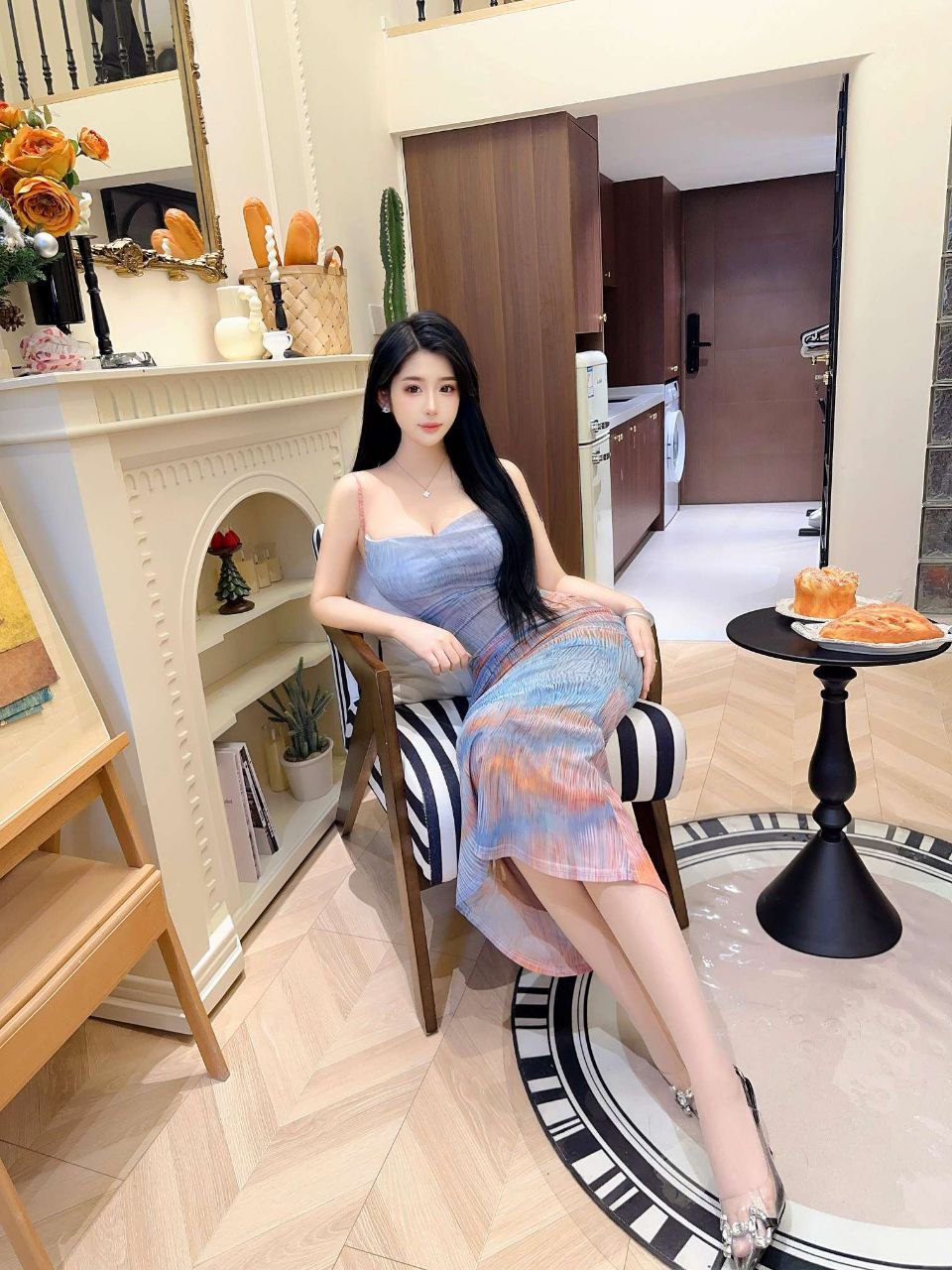 武汉外围 175/D丰满御姐款 完美腰臀比