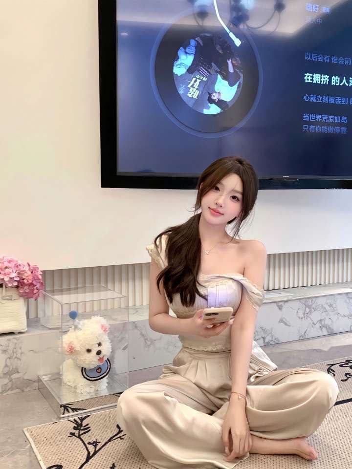 北京外围 06艺术生小纯兼职 清纯可爱款