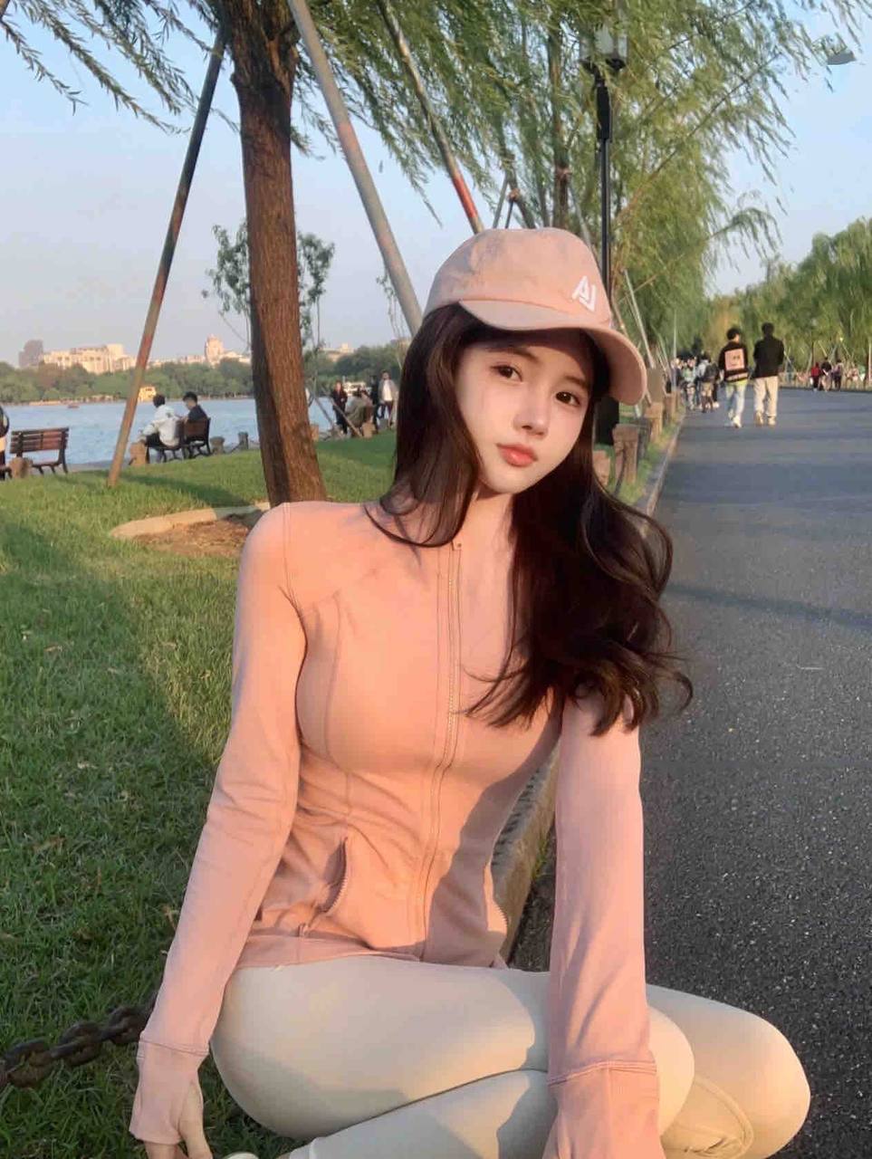 杭州外围 02艺术生新人兼职 纯欲童颜巨乳小女神