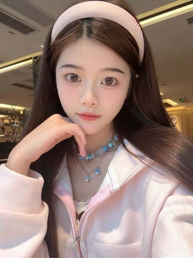 广州外围学生妹 165/82 天然C 萝莉 蜜桃臀 筷子腿