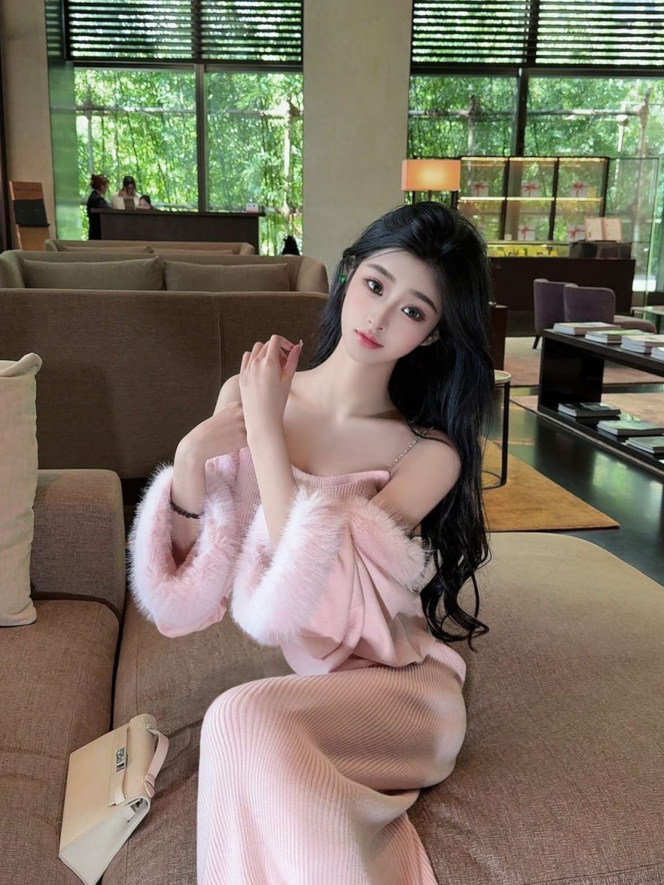 大连外围白小纯 170/45 天然D 网红 新人